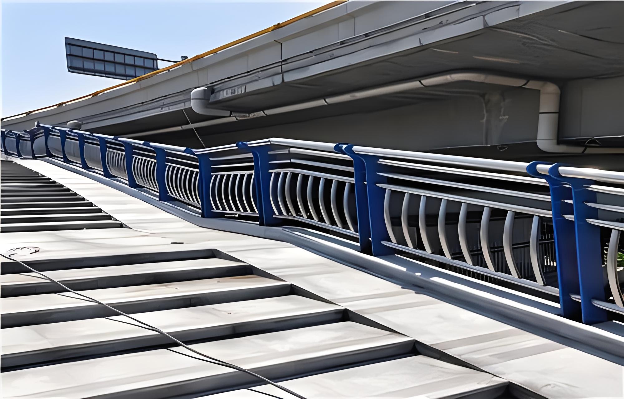 龙岩不锈钢桥梁护栏维护方案：确保安全，延长使用寿命